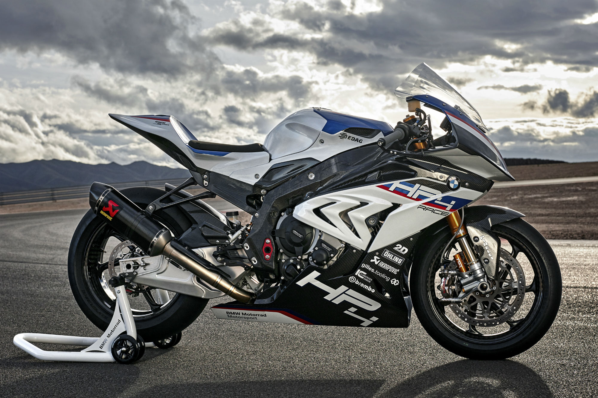 Bmw hp4 outlet specification